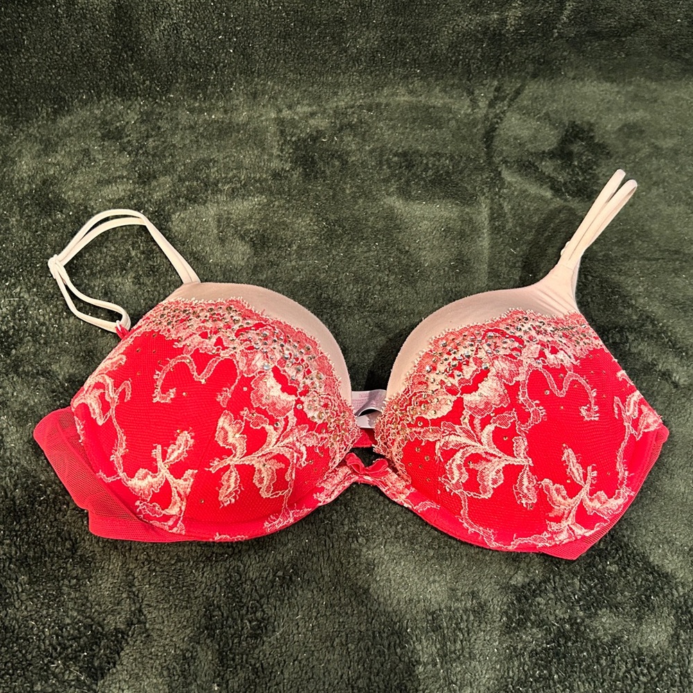 Victoria's Secret Limited Edition 2010's Bombshell "Very Sexy Plunge Bra" 32D